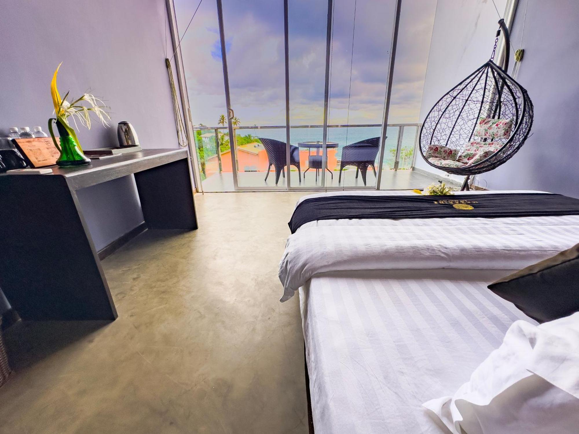 Mazarine Surf Suites Hiriketiya Dickwella Exterior foto